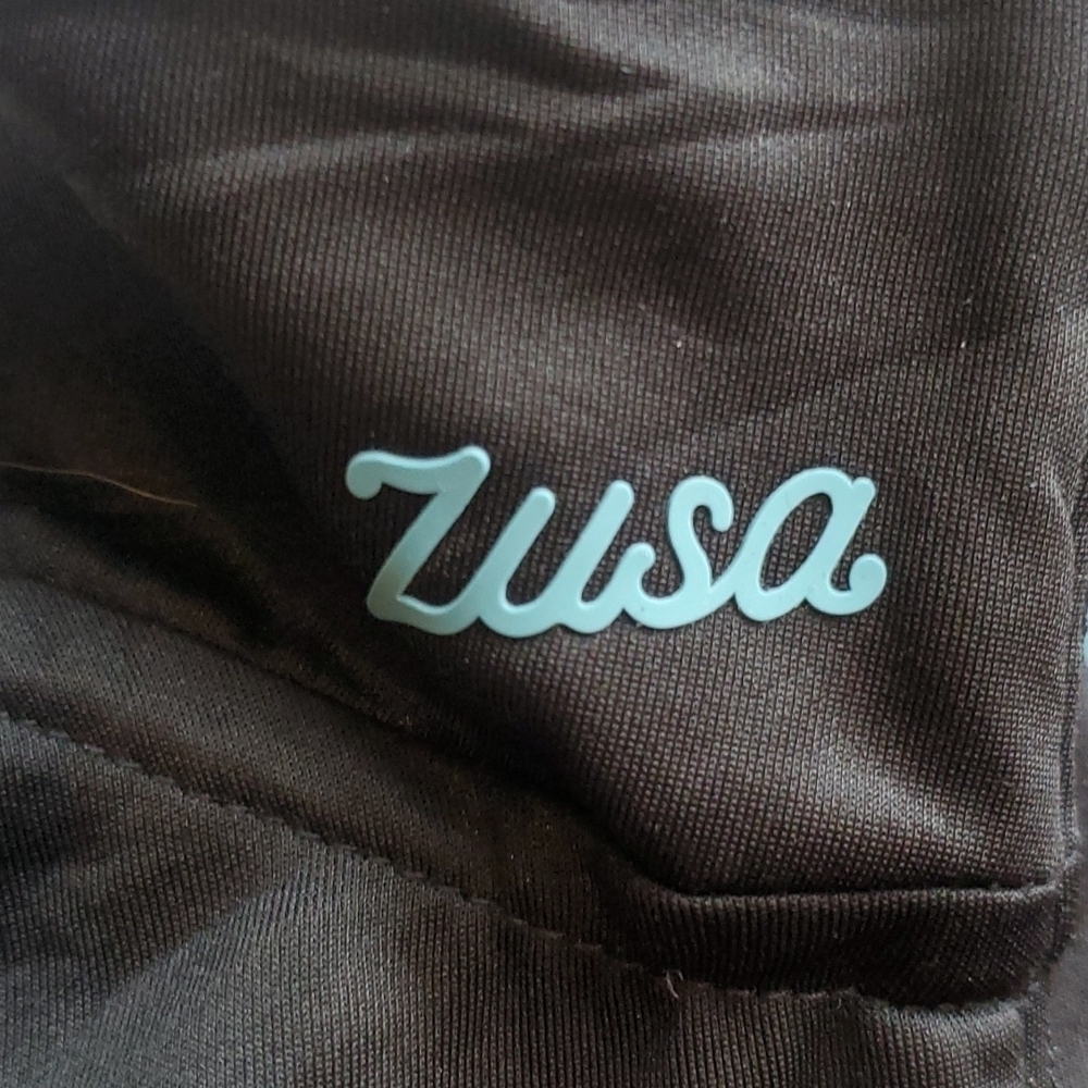 Zusa Black Influencer Quarter Pullover S NWT *flaw zipper - Picture 5 of 9
